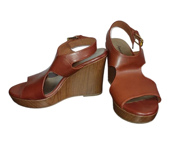 Brown American Eagle Wedge Heel Sandals Size 8.5 - Picture 2 of 5